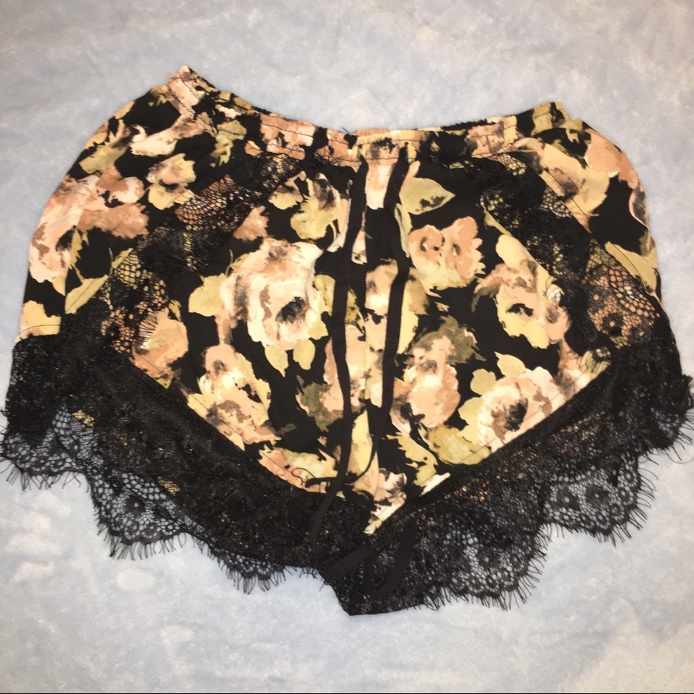 Paper Crane Shorts Urban Outfitters